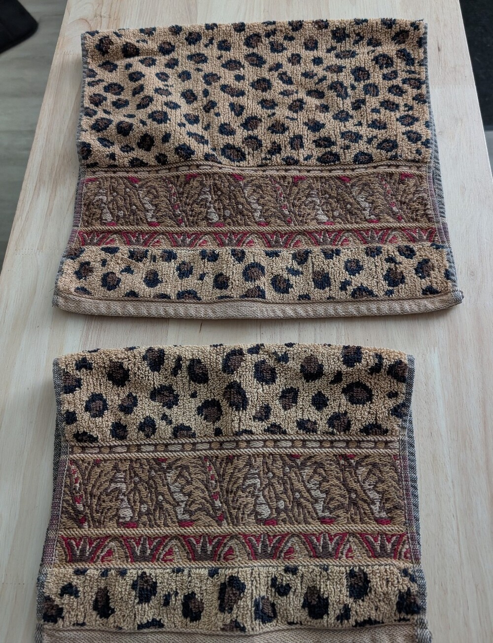 Leopard Print Brown Washcloth And Matching Towel Set. Six Pieces Altogether.